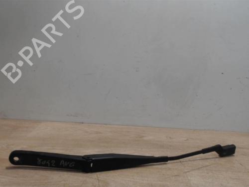 Used Front windshield wiper arm FORD FIESTA VI (CB1, CCN) 1.4 (97 hp) 25411985