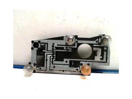 Éclairage de plaque d'immatriculation PEUGEOT 306 Hatchback (7A, 7C, N3, N5) 1.9 D (68 hp) 25416826