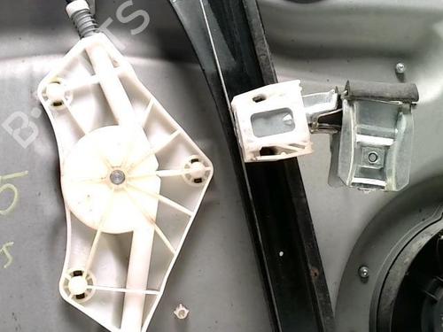 Vindusheismekanisme høyre foran MERCEDES-BENZ A-CLASS (W169) A 180 CDI (169.007, 169.307) (109 hp) 25418521