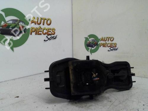 Used Licence plate light RENAULT SCÉNIC II (JM0/1_) 1.9 dCi (JM14) (131 hp) 25464220