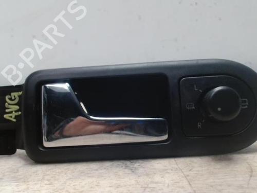 Venstre foran invendig håndtak VW GOLF IV (1J1) 1.6 | BP28182399I13 