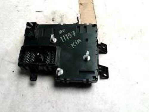 Used Fuse box KIA CARNIVAL / GRAND CARNIVAL III (VQ) 2.9 CRDi (185 hp) 26693075