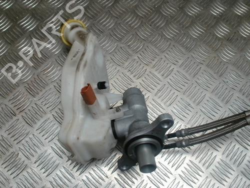 Used Brake master cylinder PEUGEOT 208 I (CA_, CC_) 1.2 VTI 82 (82 hp) 31237219