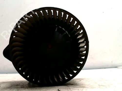 Used Heater blower motor AUDI A4 B6 Avant (8E5) 2.5 TDI (163 hp) 25424720