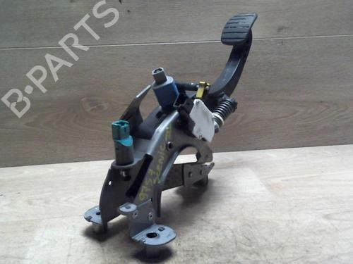 Used Break pedal RENAULT GRAND SCÉNIC III (JZ0/1_) 1.5 dCi (JZ09, JZ0D, JZ10, JZ14, JZ1G, JZ29, JZ2C) (110 hp) 25415765
