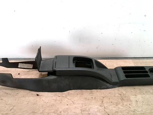 Used Middle console VW POLO IV (9N_, 9A_) 1.4 16V (75 hp) 31238930