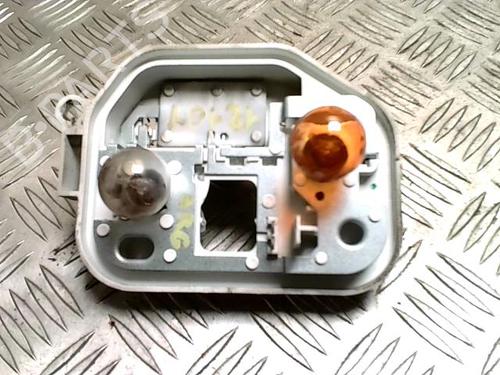 Used Licence plate light PEUGEOT 2008 I (CU_) 1.2 THP 110 / PureTech 110 (110 hp) 31237139