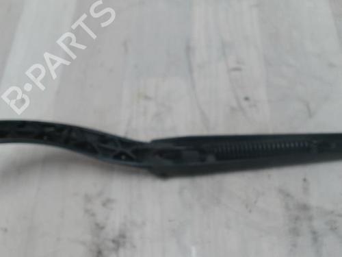 Used Front windshield wiper arm PEUGEOT 307 (3A/C) 2.0 HDi 110 (107 hp) 30658765