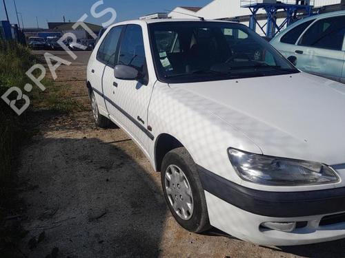 Injection rail PEUGEOT 306 Hatchback (7A, 7C, N3, N5) 1.4 | BP28173361M98 