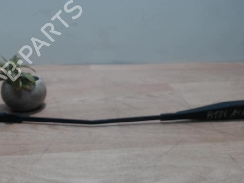Used Front windshield wiper arm Front windshield wiper arm PEUGEOT 207 (WA_, WC_) 1.4 HDi (68 hp) 25413415 25413415