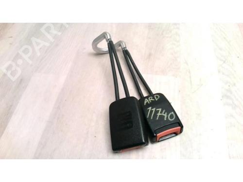 Seat buckle VW GOLF III (1H1) 1.4 | BP25428266I32