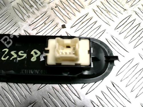Right front window switch DACIA DUSTER (HS_) 1.5 dCi | BP32660245I26