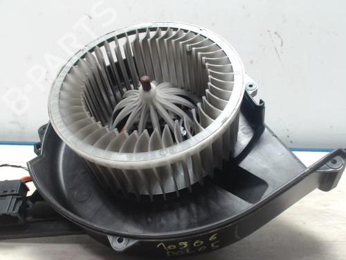 Used Air vent VW POLO V (6R1, 6C1) 1.6 TDI (90 hp) 28474392