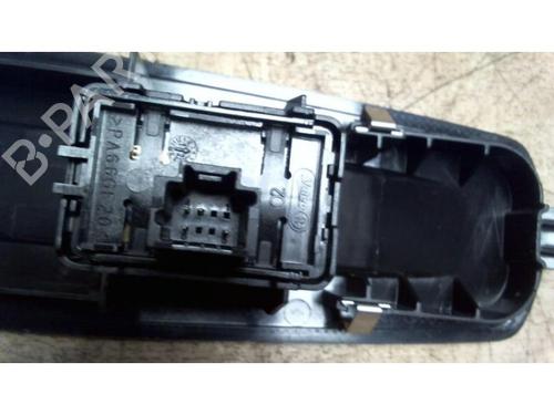 Right front window switch RENAULT MEGANE III Hatchback (BZ0/1_, B3_) 1.5 dCi (BZ09, BZ0D, BZ1W, BZ29, BZ14) | BP25412290I26 