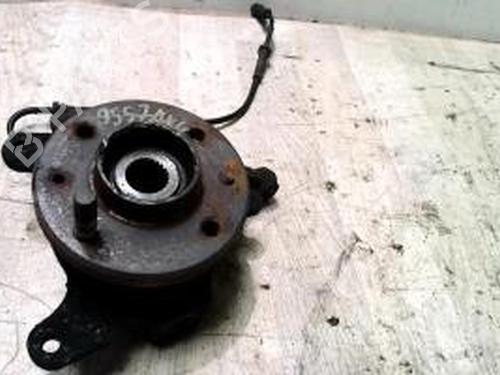 Used Left front steering knuckle RENAULT MEGANE I Coach (DA0/1_) 2.0 16V (DA0H) (147 hp) 25424205