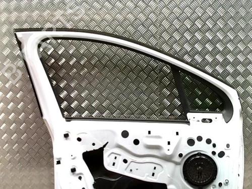 Left front door PEUGEOT 208 I (CA_, CC_) 1.2 VTi 68 / PureTech 68 | BP29687512C2 