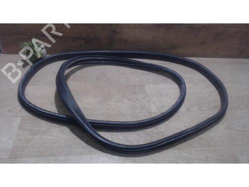 Used Rubber door seal RENAULT MEGANE III Grandtour (KZ0/1) 1.5 dCi (KZ09, KZ0D, KZ1G, KZ29, KZ14, KZ1W, KZ10, KZ1F,... (110 hp) 25409452
