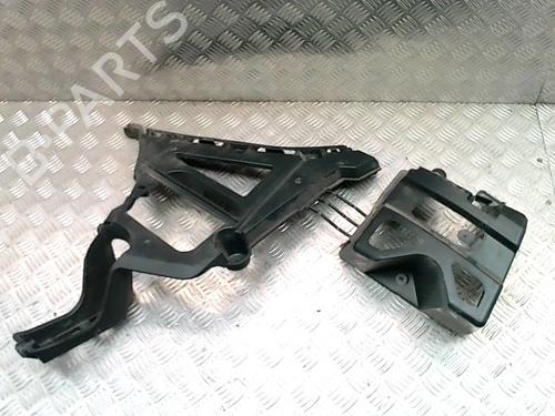 Used Rear bumper bracket RENAULT LAGUNA III (BT0/1) 2.0 dCi (BT01, BT08, BT09, BT0E, BT0K, BT12, BT1C, BT1D,... (150 hp) 31230810