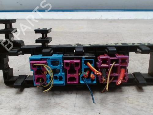 Fuse box AUDI A3 (8P1) 1.8 TFSI | BP28208194E1 - Image 2