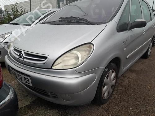 Front bumper CITROËN XSARA PICASSO (N68) 2.0 HDi | BP25422800C7