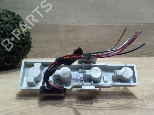 Éclairage de plaque d'immatriculation SKODA OCTAVIA I (1U2) 1.9 TDI (100 hp) 31232771