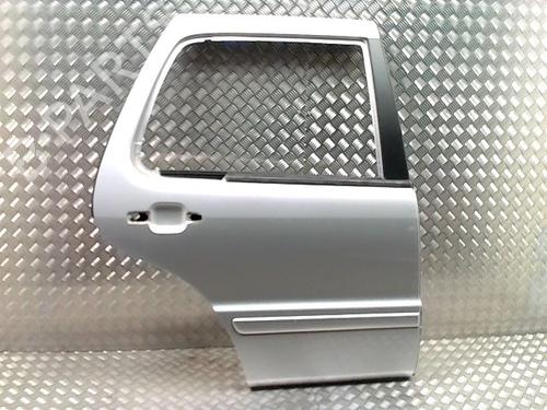 Dør højre bagtil MERCEDES-BENZ M-CLASS (W163) ML 270 CDI (163.113) (163 hp) 30638922