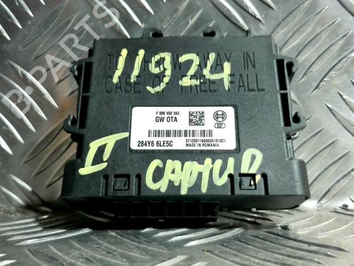 Used Control unit RENAULT CAPTUR II (HF_) TCe 155 (HFMN) (154 hp) 31084860