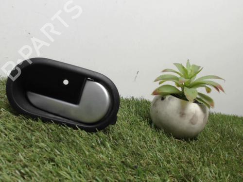 Used Front right interior door handle FORD FIESTA V (JH_, JD_) 1.4 TDCi (68 hp) 25395122