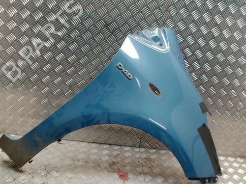 Used Right front fenders TOYOTA YARIS (_P9_) 1.4 D-4D (NLP90_, NLP90R) (90 hp) 31829340