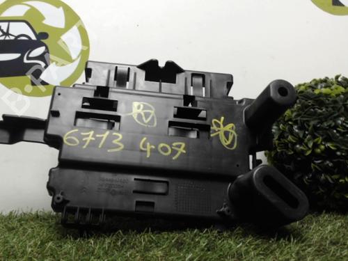 Fuse box PEUGEOT 407 SW (6E_, 6D_) 1.6 HDi 110 | BP25394929E1