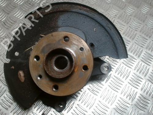 Used Right front steering knuckle RENAULT CLIO V (B7_) 1.5 Blue dCi 85 (B7AG) (86 hp) 31332335