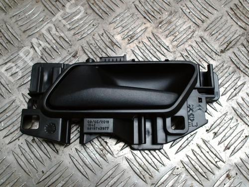 Venstre fortil invendig håndtag Venstre fortil invendig håndtag PEUGEOT PARTNER Box Body/MPV (K9) 1.6 BlueHDI 100 (99 hp) 36159935 36159935