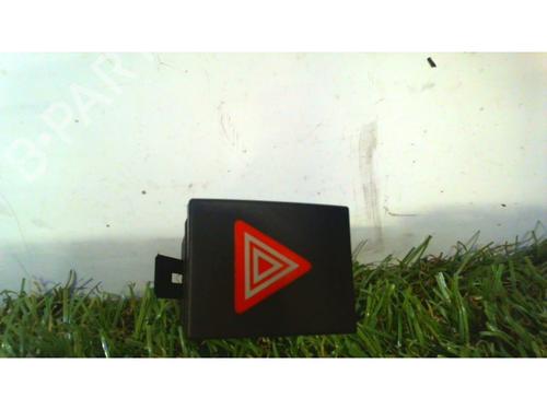 Advarselsbryter VW POLO IV (9N_, 9A_) 1.2 12V (64 hp) 25396164