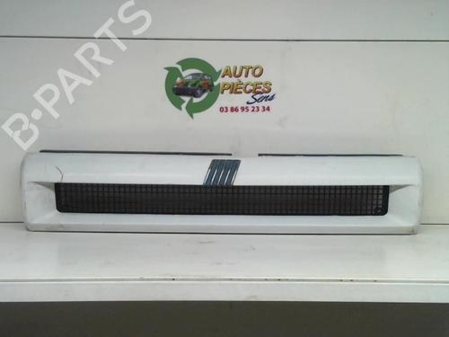 Used Grille FIAT TIPO Hatchback (356_, 357_) 1.4 (356HXF1B) (120 hp) 30665903