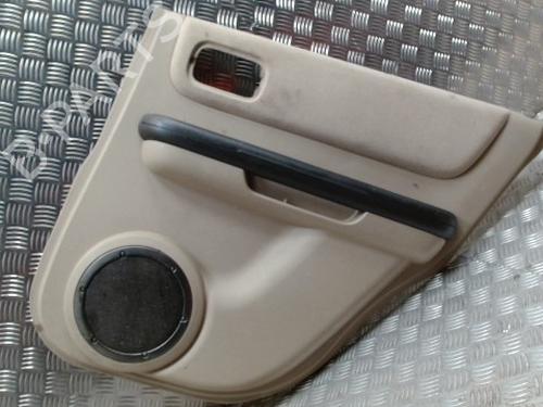 Guarnecido trasero derecho Guarnecido trasero derecho NISSAN X-TRAIL I (T30) 2.2 Di 4x4 (114 hp) 34182739 34182739