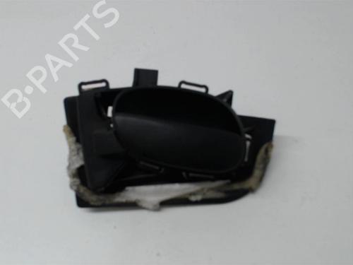 Venstre foran utvendig håndtak PEUGEOT 206 Hatchback (2A/C) 1.4 i (75 hp) 25397755