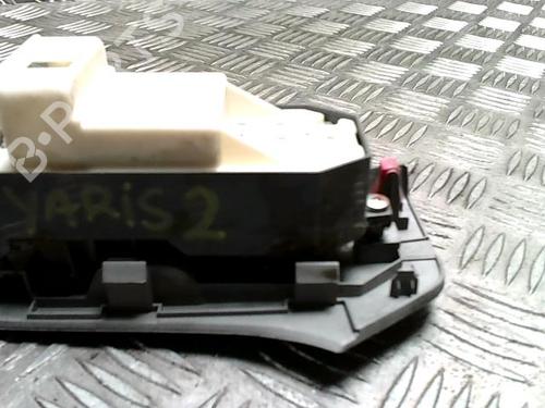 Left front window switch TOYOTA YARIS (_P9_) 1.4 D-4D (NLP90_, NLP90R) | BP31257380I27