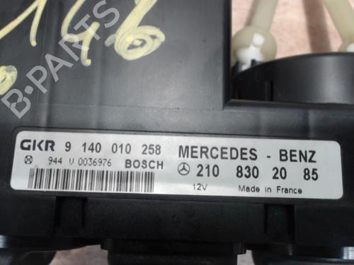 Used Climate control MERCEDES-BENZ E-CLASS (W210) E 220 D (210.004) (95 hp) 25386687