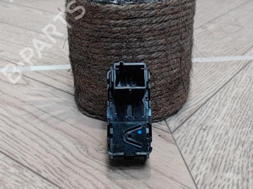 Used Right rear window switch CITROËN C4 II (NC_) 1.6 HDi 115 (114 hp) 31223737