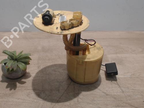 Used Fuel pump Fuel pump TOYOTA AURIS (_E15_) 1.4 D-4D (NDE150_, NDE150R) (90 hp) 25408281 25408281