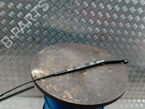 Used Front windshield wiper arm KIA VENGA (YN) 1.6 CRDi 115 (116 hp) 31660882