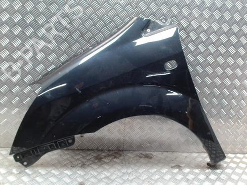 Guarda-lamas esquerdo Guarda-lamas esquerdo TOYOTA COROLLA Verso (ZER_, ZZE12_, R1_) 2.2 D-4D (AUR10_, AUR10R) (136 hp) 35946885 35946885
