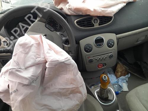 Licence plate light RENAULT CLIO III (BR0/1, CR0/1) 1.6 16V (BR05, BR0B, BR0Y, BR15, BR1J, BR1M, BR1Y, CR0B,... | BP26389368I40