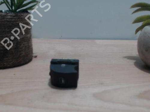 Used Left rear window switch AUDI A4 B7 (8EC) 2.0 TDI 16V (140 hp) 31220159