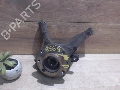 Used Right front steering knuckle DACIA SANDERO 1.2 16V (75 hp) 25402551