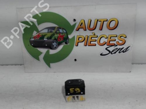 Used Switch FIAT PUNTO (176_) 1.4 GT Turbo (176AS_) (131 hp) 25415659