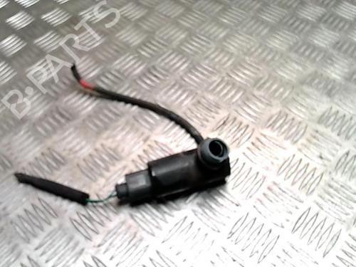 Pompetta lavavetri TOYOTA YARIS (_P9_) 1.4 D-4D (NLP90_, NLP90R) (90 hp) 32069540