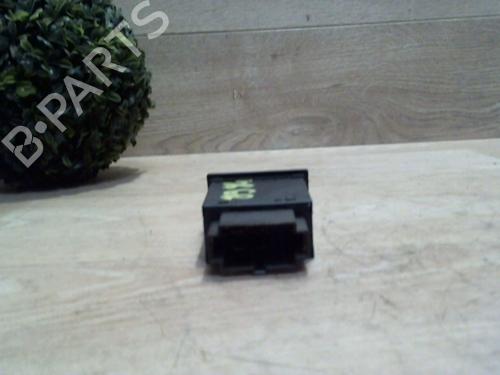 Used Switch SKODA OCTAVIA I (1U2) 1.9 TDI (100 hp) 31232774
