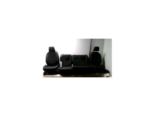 Used Seats set TOYOTA YARIS (_P9_) 1.4 D-4D (NLP90_, NLP90R) (90 hp) 25425178