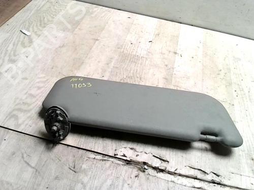 Used Left sun visor TOYOTA YARIS (_P9_) 1.4 D-4D (NLP90_, NLP90R) (90 hp) 25426443